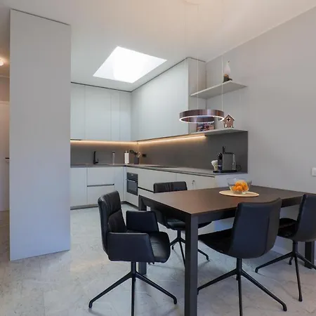 Yachting Apartment Ghiffa